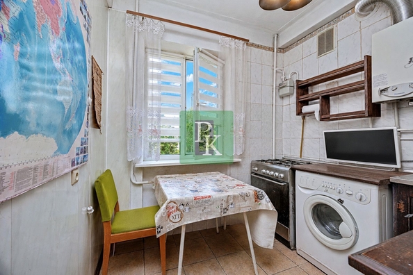 
  Продается 3-комн. квартира 61.7 м². Фото 1.