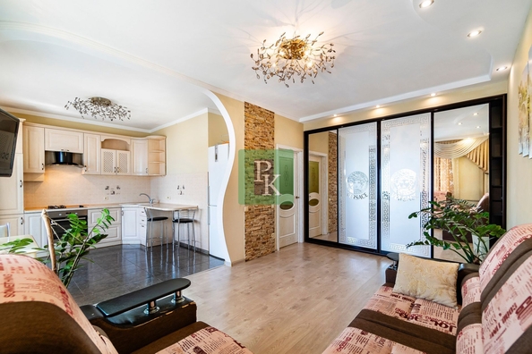 
  Продается 2-комн. квартира 64.3 м². Фото 1.