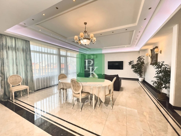
  Продается 3-комн. квартира 155.4 м². Фото 1.