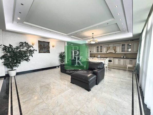 
  Продается 3-комн. квартира 155.4 м². Фото 8.
