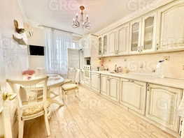 Продается 3-комнатная квартира Туапсинская ул, 71.8 м², 22000000 рублей