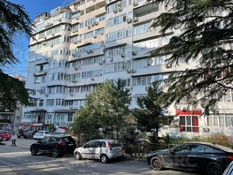 Продается 3-комнатная квартира Туапсинская ул, 57 м², 19000000 рублей