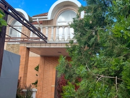 Продается Дом Мира ул, 260  м², участок 6 сот., 20999999 рублей