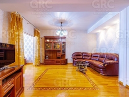 Продается 2-комнатная квартира Туапсинская ул, 85 м², 21000000 рублей