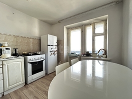 Продается 3-комнатная квартира Чекистов пр-кт, 60.9  м&sup2;, 8200000 рублей