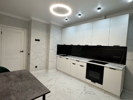 Продается 2-комнатная квартира Комарова б-р, 47  м², 6750000 рублей
