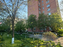 Продается 1-комнатная квартира Жлобинский пер, 40 м², 3920000 рублей