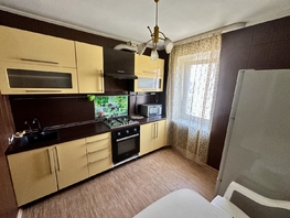 Продается 2-комнатная квартира Жмайлова ул, 50.3 м², 5000000 рублей