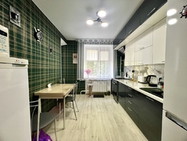 Продается 3-комнатная квартира 40-летия Победы пр-кт, 63  м², 7000000 рублей
