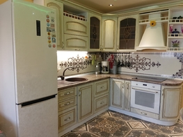 Продается 2-комнатная квартира Комарова б-р, 54  м², 7400000 рублей